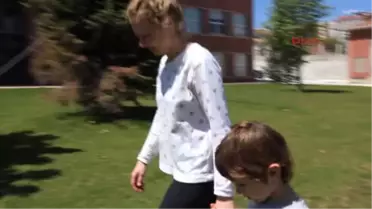 Eskişehir Ekaterina, Otizmli Oğlu İçin Film Çekip, Kitap Yazdı