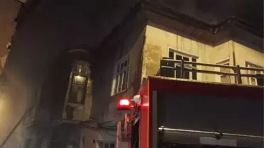 Isparta'da Yanan Ahşap Ev Kullanılamaz Hale Geldi