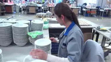 Bilecik Porselen Fabrikasında Kadınlara ve Üniversite Öğrencilerine Yarım Gün İş Olanağı