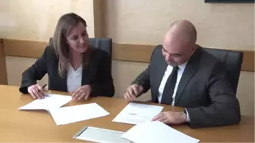 Eğitimciler, Türkiye'de İlk Defa İş Dünyasına Açılacak