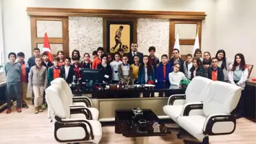 Ortaokul Öğrencileri Hukuki Süreçler Hakkında Bilgi Aldı