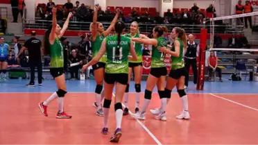 Bursa Büyükşehir Belediyespor, Hermes'i 3-0 Yenerek Yarı Finale Yükseldi