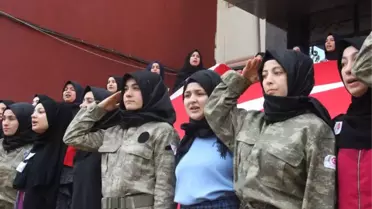 İmam Hatip Öğrencilerinden Mehmetçiğe Duygusal Şiir
