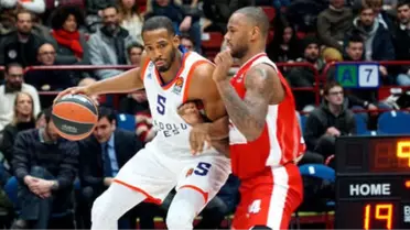 Anadolu Efes Deplasmanda AX Olimpa Milan'a 77-64 Yenildi