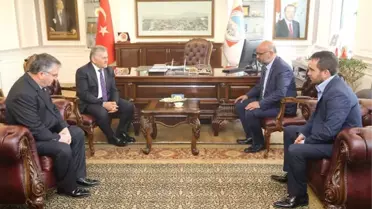 Meyveciler Sebzeciler ve Pazarcılar Odasından Başkan Büyükkılıç'a Ziyaret
