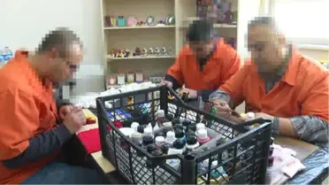 Cezaevinin Atıkları Hükümlülerin Elinde Süs Eşyasına Dönüşüyor