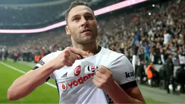 Beşiktaş'ta Dusco Tosic, 30'uncu Saniyede Sarı Kart Gördü