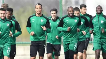 Bursaspor, Osmanlıspor Maçı Hazırlıklarına Neşeli Başladı