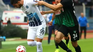 Spor Toto 1. Lig: Adana Demirspor: 1 - Denizlispor: 1 (İlk Yarı)