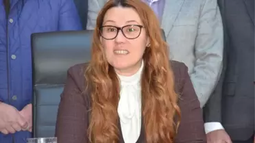 AK Parti'nin Tek Kadın İl Başkanı İstifa Etti