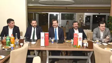 Başkan Yılmaz'dan Karesispor Basket Takımına Moral Yemeği
