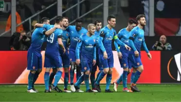 Mesut Özilli Arsenal, Hakan Çalhanoğlu'nun Forma Giydiği Milan'ı 2-0'la Geçti