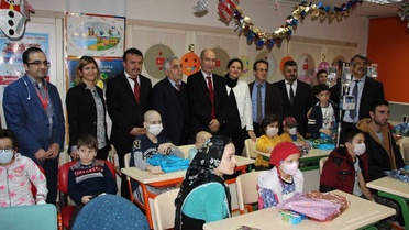 Hematoloji Hastası Öğrencilerin Yüzünü Güldüren Etkinlik