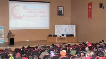 Bayburt'ta İstiklal Marşı ve Mehmet Akif Ersoy'u Anlatan Konferans Düzenlendi