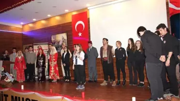 Edremit'te İstiklal Marşı'nın Kabulü ve M. Akif Ersoy'u Anma Töreni Düzenlendi