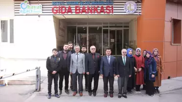 İlahiyat Fakültesi Öğrencilerinden Gıda Bankasına Ziyaret