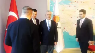 İzmir AK Parti'de 6 İlçenin Daha Başkanı Netleşti