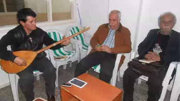 Şairler ve Ozanlar Çanakkale Şehitlerini Şiir ve Türkülerle Andı