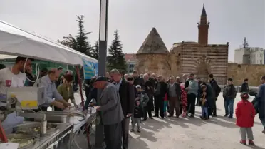 Şehitler İçin Lokma Dağıtıldı