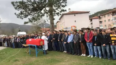 Göçükte Hayatını Kaybeden Maden İşçisi Son Yolculuğuna Uğurlandı