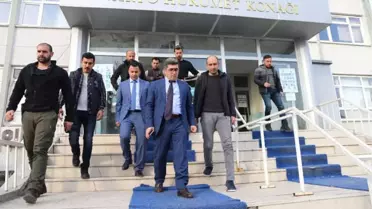 Kaymakam Uzan'dan Kaymakam Çetin'e Ziyaret