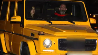 Cem Yılmaz, Sevgilisi Özge Sabuncu ile Barıştı