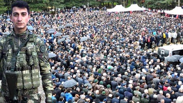 Afrin Şehidi'ni Son Yolculuğuna Tüm Şehir Uğurladı