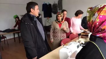 Çıldır'da Kaymakamı İmamoğlu, Dikiş- Nakış Kursunu Ziyaret Etti