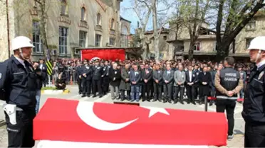 13 Gün Önce Derede Kaybolmuştu! Şehit Polisi Binler Uğurladı
