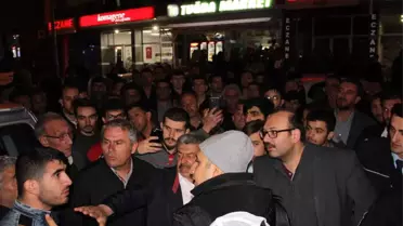 Trafik Kazasında Ölen Çocuğun Yakınları Yol Kapattı