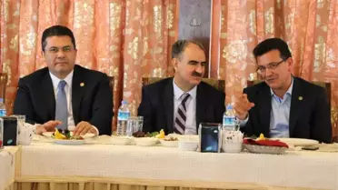 Uslu: 'Afganistan'dan Türkiye'ye Sığınmakta Olan Göçmenlere de Kapımızı Açıyoruz'