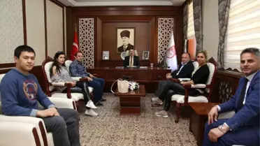Vali Pehlivan Katar ve Lübnanlı Yatırımcılarla Görüştü