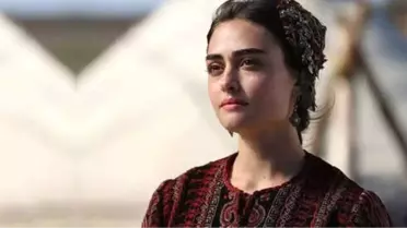 Diriliş'in Halime'si Esra Bilgiç: Gökhan Töre ile Evli Olmak Benim İçin Gurur