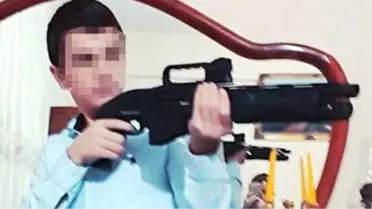 Pompalı Tüfekle Poz Verirken Göğsünden Vurduğu Arkadaşını Öldürdü