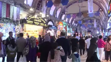 Nuruosmaniye Cami Mahzeni Sergilere Ev Sahipliği Yaptı