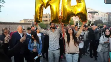 Kız Arkadaşına Yaptığı Evlilik Teklifi Sürprizi En Çok Kendini Şaşırttı