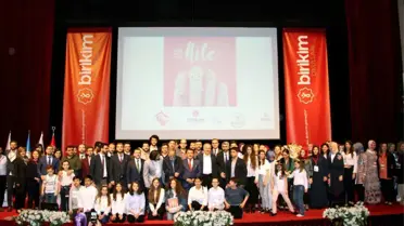 İzmir'de 'Aile Sempozyumu' Yapıldı