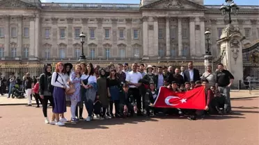 Öğrenciler İngiltere'de Eğitim Alıyorlar