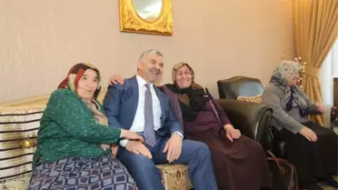 Bir Başkandan Daha Fazlası