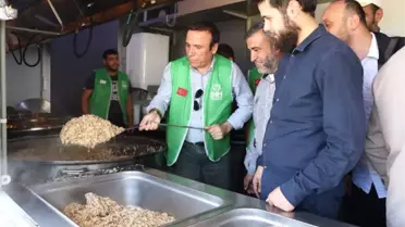 Canik Belediye Başkanı Genç, Afrin Halkına Yemek Dağıttı