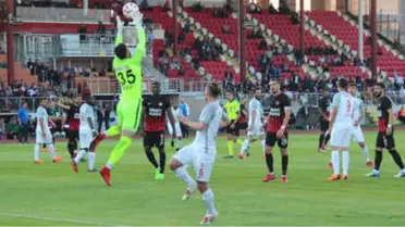 Balıkesirspor Baltok - Ümraniyespor: 1-1