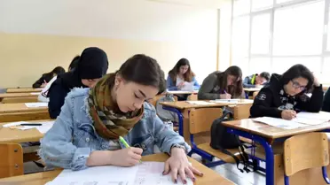 Edebi Hayat Okumalarında Ödül Zamanı