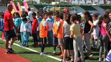 İsmail Altındağ Çocuk Futbol Festivali Renkli Görüntülerle Başladı