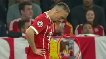 Galatasaraylı Taraftar, Ribery'ye Eski Fotoğrafını Gösterdi