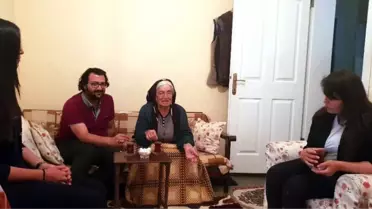 3 Çocuğunu Kaybeden Emine Nine'ye Evlat Oldular