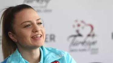 Melike Pekel: 'Kadın Futbolu Daha Samimi'