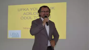 Adilcevaz'da 'Bilinçli Aile, Duyarlı Gençlik' Konferansı