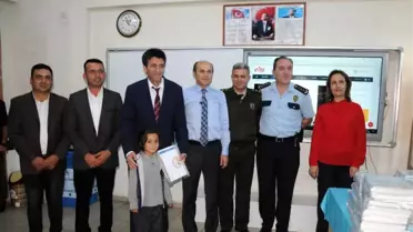 Şehit Polislerin Adını Taşıyan Okullarda Kitap Dağıtımı