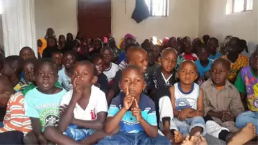 Gambiya'yadaki Yetimhane Yürekleri Sızlattı