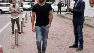 Tramvayda Ayakkabısını Veren Genç Konuştu
